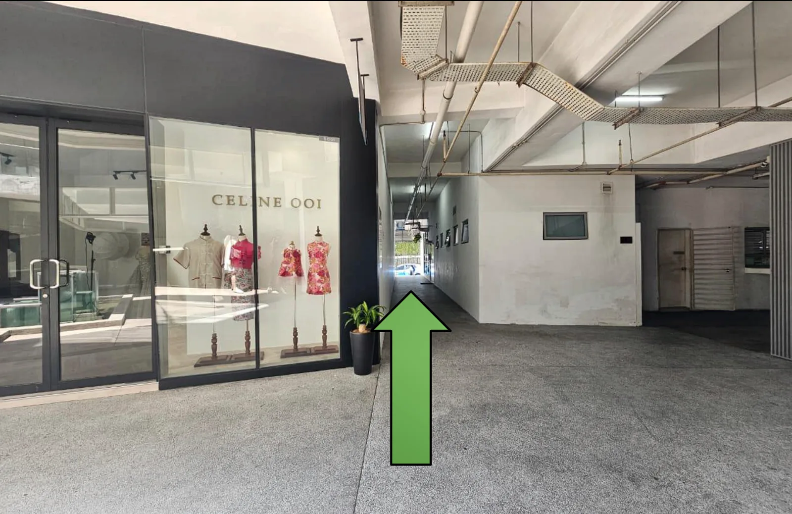 The passageway on LG1: walk straight to the end, then turn right